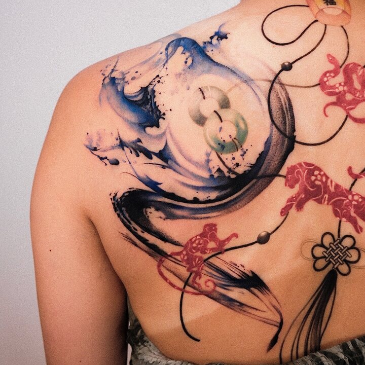 Tatouage réalisé par Inkfluid Joy